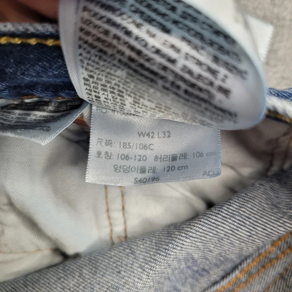 Levi's 501 Original Fit Jeans Mens 42x32 Blue Button‎ Fly Straight Leg Denim